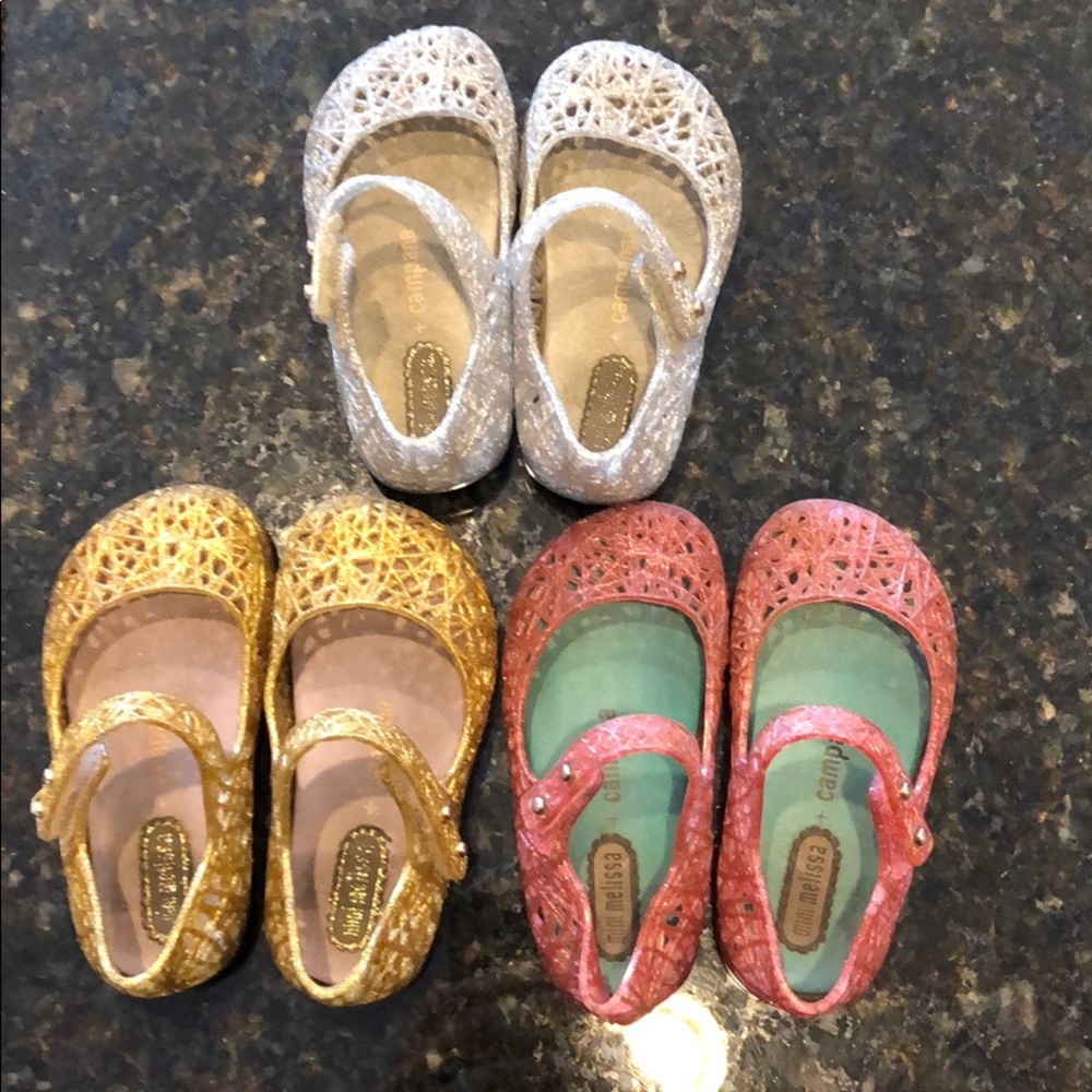 Selling all 3. Plz let me know which one. 25 each